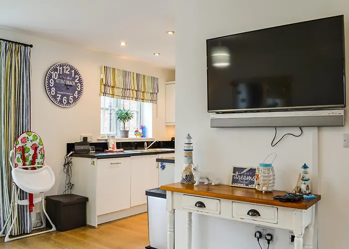 Wolf's Den * Reighton